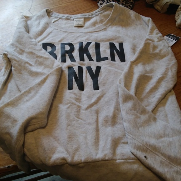 Sweatshirt - Picture 2 of 2